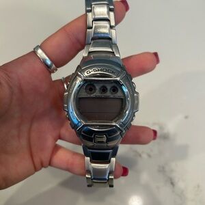 G-Shock Metallic Silver Smartwatch